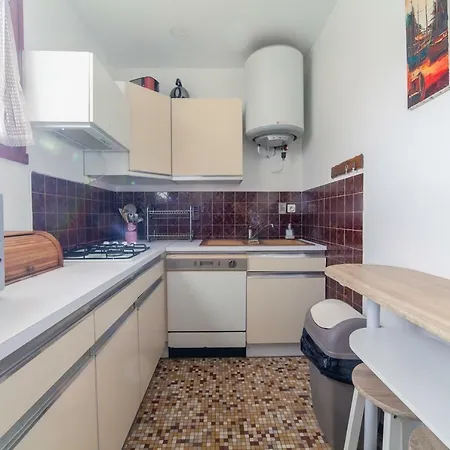 Maison *